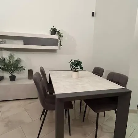 Alga Apartment